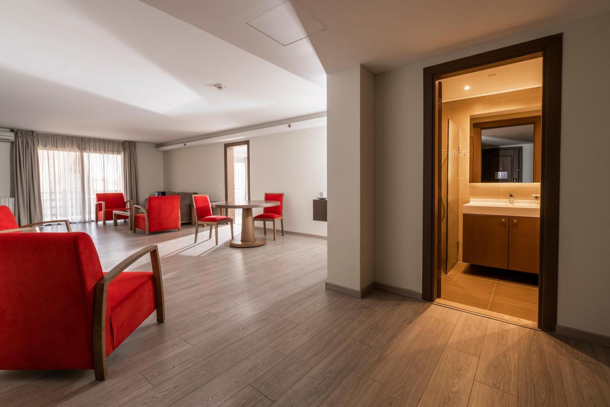 Intercontinental Mzaar Lebanon Mountain Resort & Spa By Ihg Mzaar Kfardebian Exterior photo